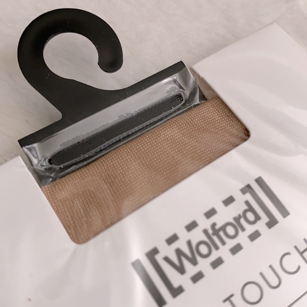 {NWT} Wolford | Satin Touch 20 Knee-Highs Socks 312 06 Cosmetic (M 8-9.5) - Picture 6 of 10
